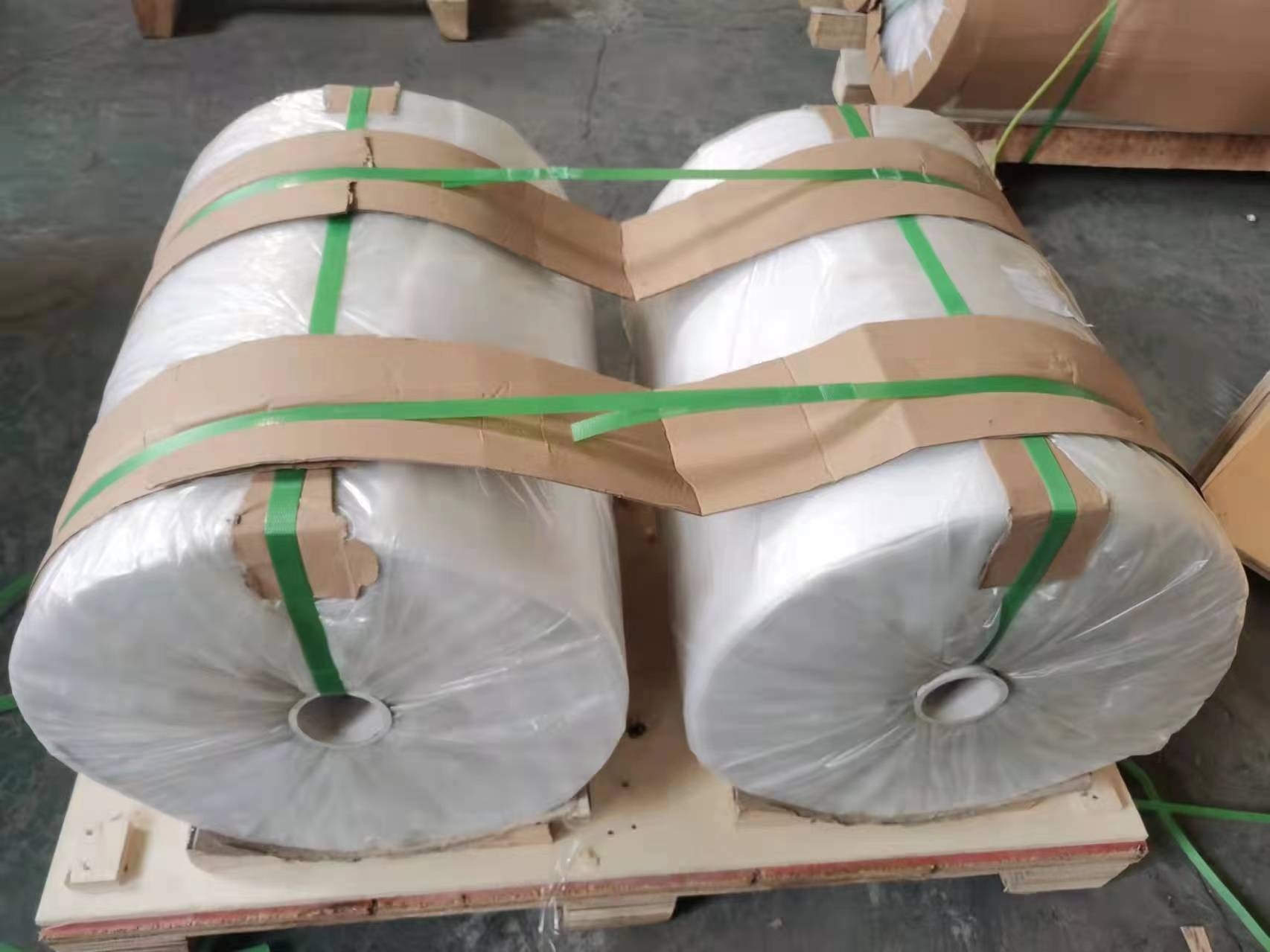 Material Characteristics and Functional Advantages of 8011 Gold Hydrophilic Aluminum Foil